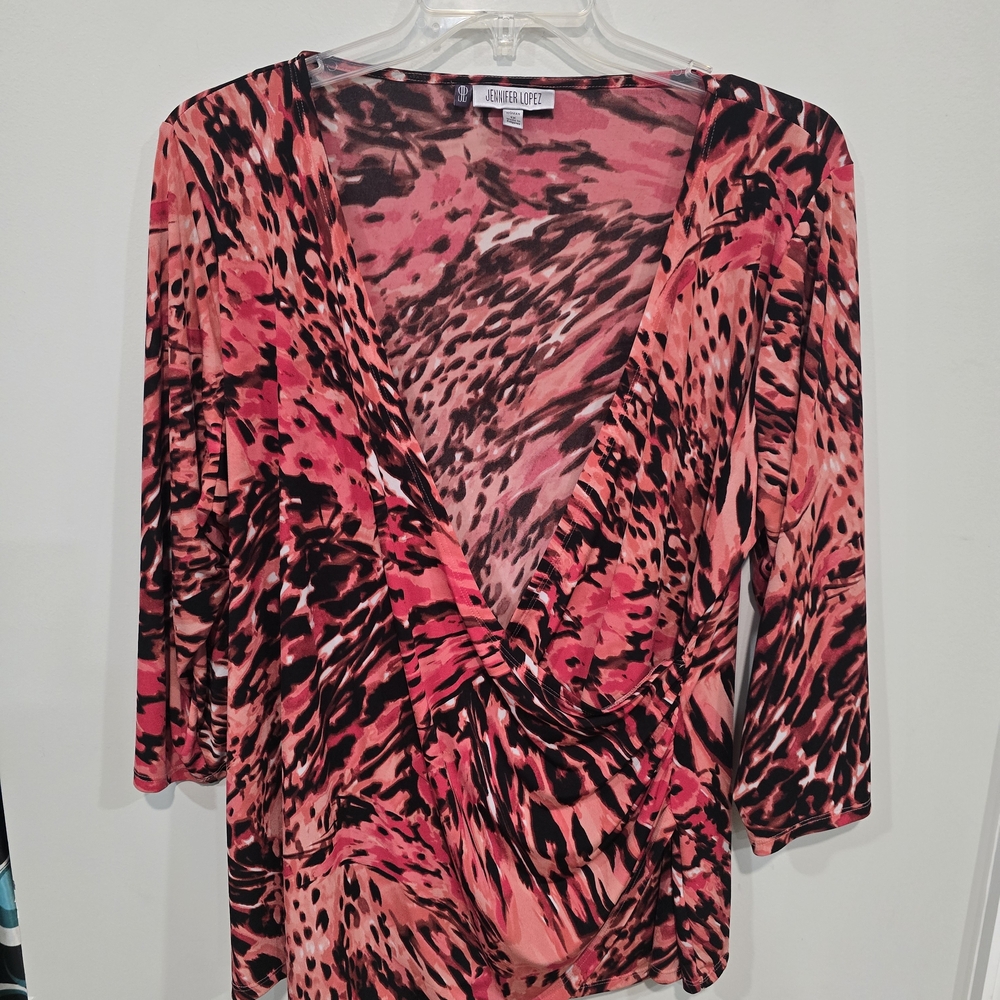 Jennifer Lopez Women's Size 1X Pink & Black Animal Print Blouse